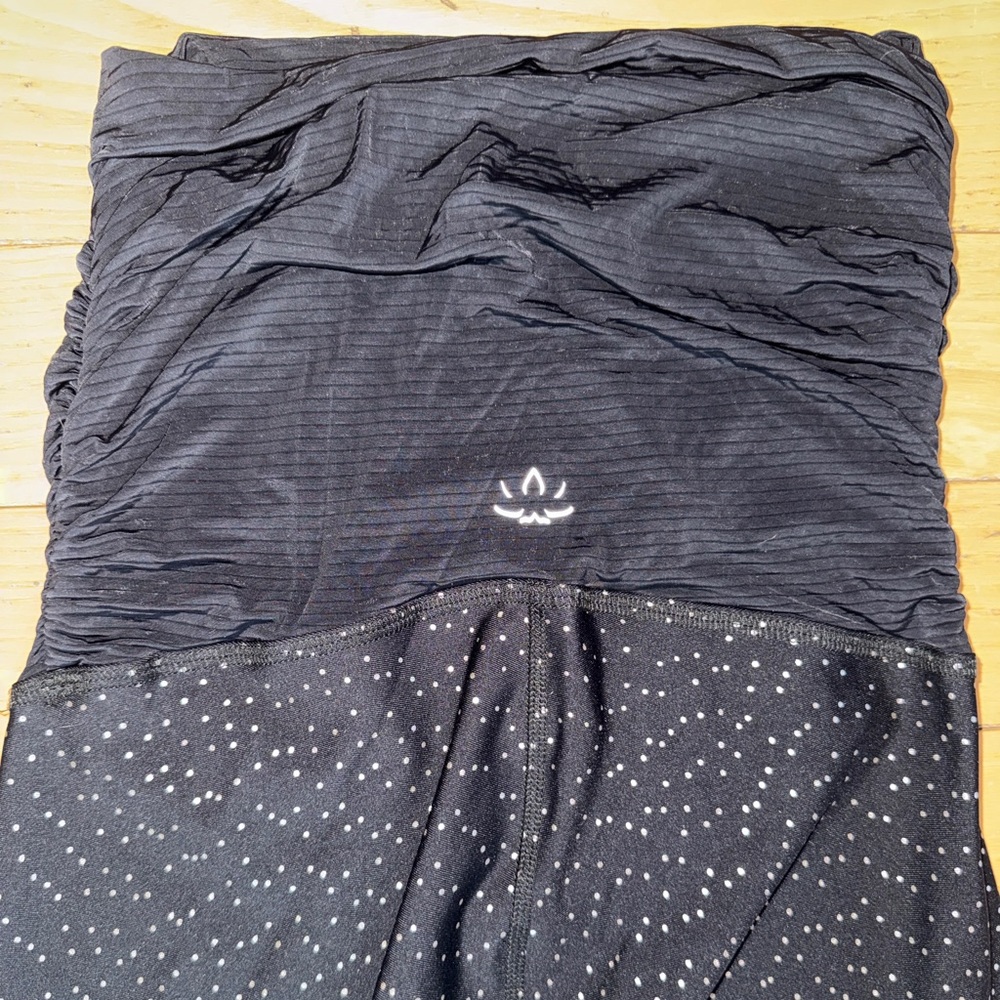Beyond Yoga Beyond The Bump Maternity High Waisted Midi Leggings Medium - Picture 5 of 5